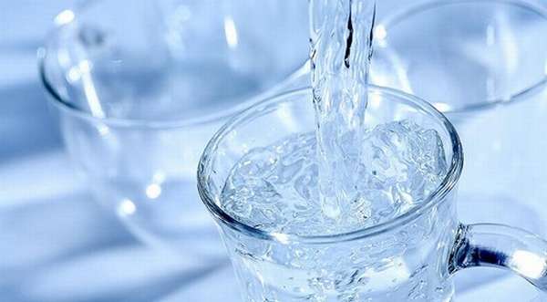 Соблюдать питьевой режим - 8-12 стаканов воды в течение суток